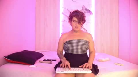 kristy_xxx1 online show from March 26, 6:57 pm