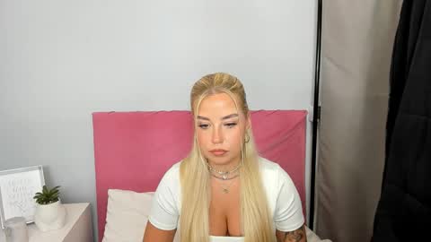 KristyFlowers online show from January 13, 9:41 am