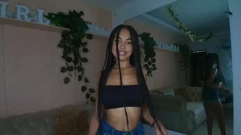 Snapshot of kristyl_paez chatting on September 17, 7:37 pm Cristina online show from September 17, 7:37 pm