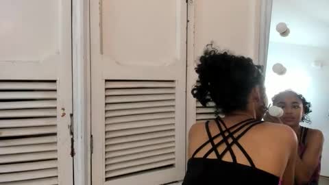 Snapshot of kristyl_paez chatting on December 19, 7:21 pm Cristina online show from December 19, 7:21 pm