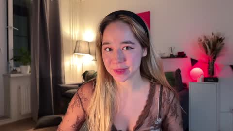 Kristy Nip slip shady  Best model on CB  online show from December 24, 6:50 pm