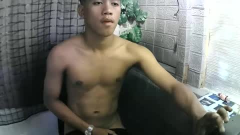 kritthanarkorn online show from November 7, 8:25 am