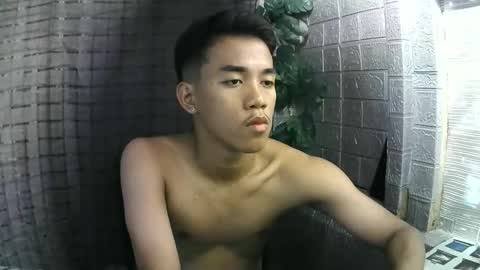 kritthanarkorn online show from November 10, 7:40 am