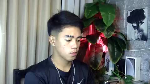 kritthanarkorn online show from January 15, 12:21 pm