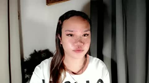 kryplialoveyou online show from March 4, 9:48 am