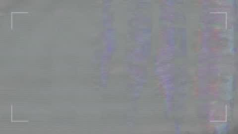 Snapshot of krysstal__ chatting on June 8, 2:01 am online show from June 8, 2:01 am