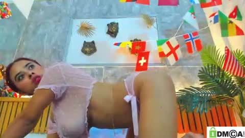 krystal online show from June 18, 9:08 pm