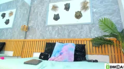 krystal online show from July 11, 9:38 pm