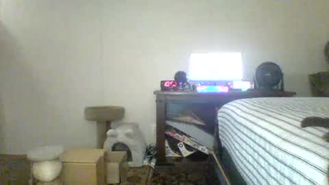 Snapshot of krystalizedkitsune chatting on July 15, 3:56 am krystalizedkitsune online show from July 15, 3:56 am