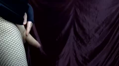 Krystalkummingss online show from November 15, 3:52 pm