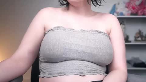 Krystal Syx online show from February 19, 2:29 am