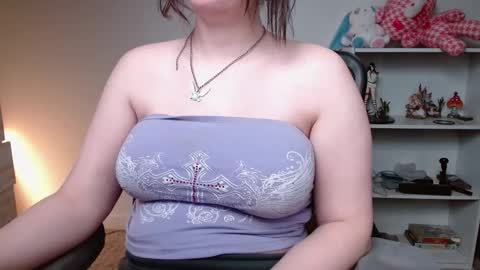 Snapshot of krystalsyxx chatting on March 31, 4:51 pm Krystal Syx online show from March 31, 4:51 pm