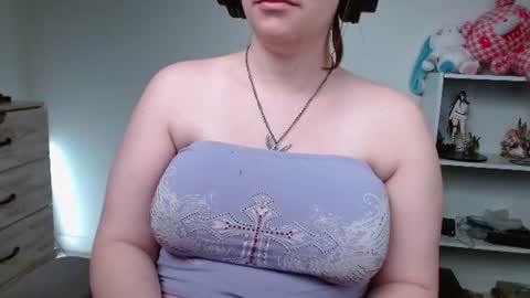Snapshot of krystalsyxx chatting on June 12, 2:38 pm Krystal Syx online show from June 12, 2:38 pm