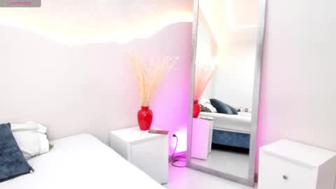 Krystal online show from October 1, 4:18 am