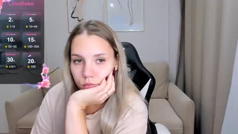 Lady online show from October 12, 3:22 pm