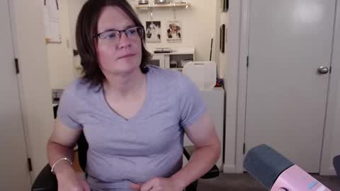 Cait online show from May 30, 5:48 am