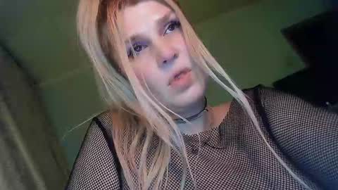 Annika  MTF ts post -op online show from February 9, 2:18 pm
