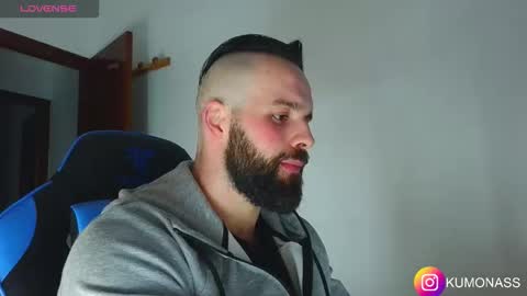 Snapshot of kumonass chatting on February 13, 7:21 pm kumonass online show from February 13, 7:21 pm