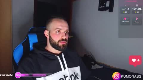 Snapshot of kumonass chatting on March 11, 8:37 pm kumonass online show from March 11, 8:37 pm