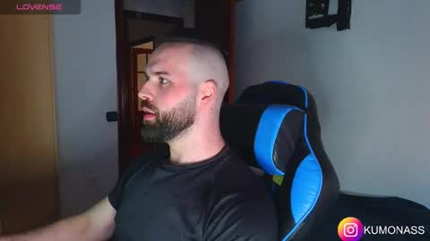 Snapshot of kumonass chatting on March 25, 8:42 am kumonass online show from March 25, 8:42 am