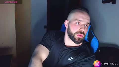 Snapshot of kumonass chatting on March 28, 8:41 pm kumonass online show from March 28, 8:41 pm