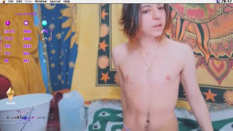 Snapshot of kuntboyzworld chatting on March 12, 7:42 pm Krypto hethey online show from March 12, 7:42 pm