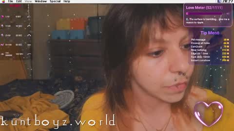 Snapshot of kuntboyzworld chatting on April 16, 9:39 pm Krypto hethey online show from April 16, 9:39 pm