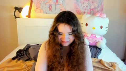 Snapshot of kuraii_ chatting on December 2, 6:20 am Anna online show from December 2, 6:20 am