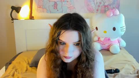 Snapshot of kuraii_ chatting on December 22, 12:17 am Anna online show from December 22, 12:17 am