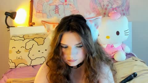 Snapshot of kuraii_ chatting on January 7, 12:13 am Anna online show from January 7, 12:13 am