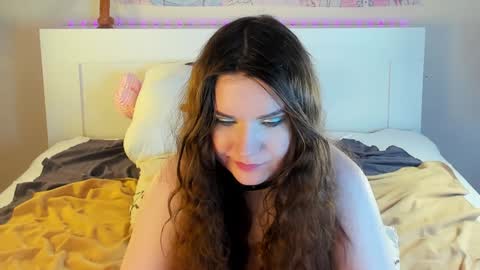 Snapshot of kuraii_ chatting on January 13, 6:27 am Anna online show from January 13, 6:27 am