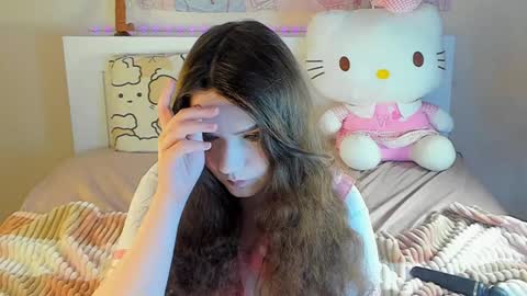 Snapshot of kuraii_ chatting on February 9, 2:17 am Anna online show from February 9, 2:17 am