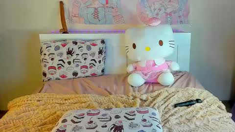 Snapshot of kuraii_ chatting on February 28, 2:20 am Anna online show from February 28, 2:20 am