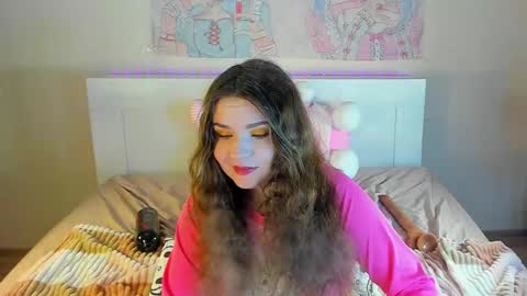 Snapshot of kuraii_ chatting on March 10, 11:38 pm Anna online show from March 10, 11:38 pm