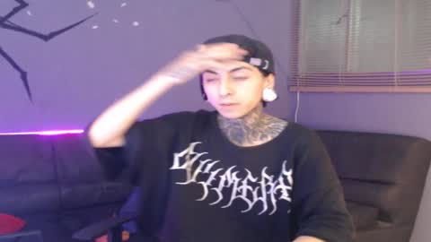 kuregari_xs online show from November 5, 4:34 am