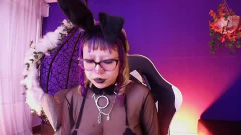 Snapshot of kuromi_purple chatting on June 1, 11:56 am Kuromi online show from June 1, 11:56 am