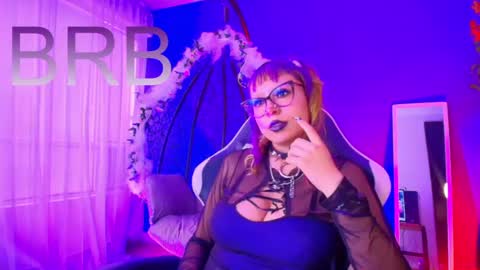 Snapshot of kuromi_purple chatting on June 3, 2:33 pm Kuromi online show from June 3, 2:33 pm