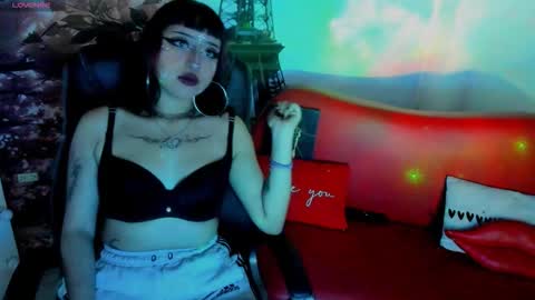 kuronamy online show from February 11, 12:32 pm