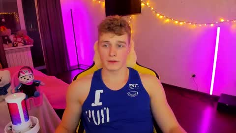 kurt_hanssen online show from March 6, 8:27 pm