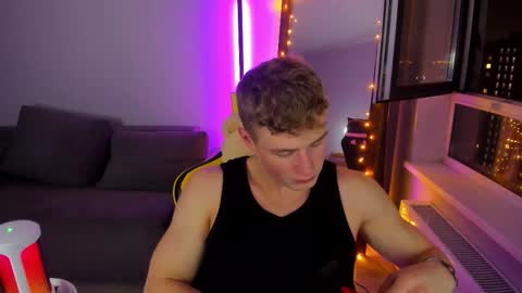 Snapshot of kurt_hanssen chatting on October 30, 7:25 pm kurt_hanssen online show from October 30, 7:25 pm