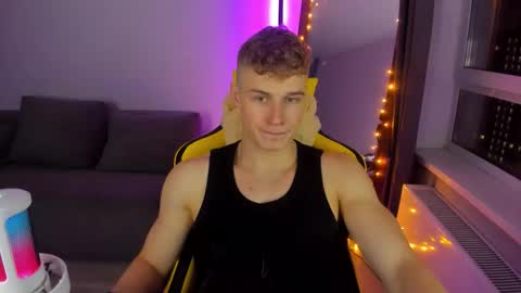 Snapshot of kurt_hanssen chatting on November 4, 8:19 pm kurt_hanssen online show from November 4, 8:19 pm