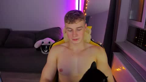 Snapshot of kurt_hanssen chatting on November 11, 8:09 pm kurt_hanssen online show from November 11, 8:09 pm