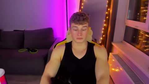 Snapshot of kurt_hanssen chatting on December 16, 3:39 pm kurt_hanssen online show from December 16, 3:39 pm