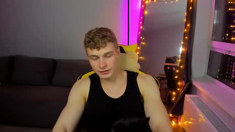 kurt_hanssen online show from March 18, 6:11 pm