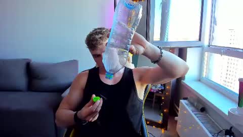 kurt_hanssen online show from July 16, 4:35 pm