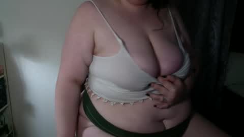 Snapshot of kush_master chatting on February 27, 2:22 am Deville Play Room online show from February 27, 2:22 am