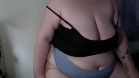 Snapshot of kush_master chatting on March 6, 9:55 pm Deville Play Room online show from March 6, 9:55 pm