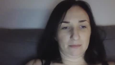 Snapshot of kusia032132 chatting on February 13, 12:02 am kusia032132 online show from February 13, 12:02 am