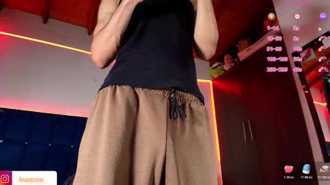 Snapshot of kuzzcoo chatting on October 24, 11:34 pm kuzzcoo online show from October 24, 11:34 pm