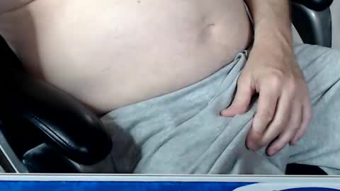 Snapshot of kwib34 chatting on April 7, 9:21 am kwib34 online show from April 7, 9:21 am